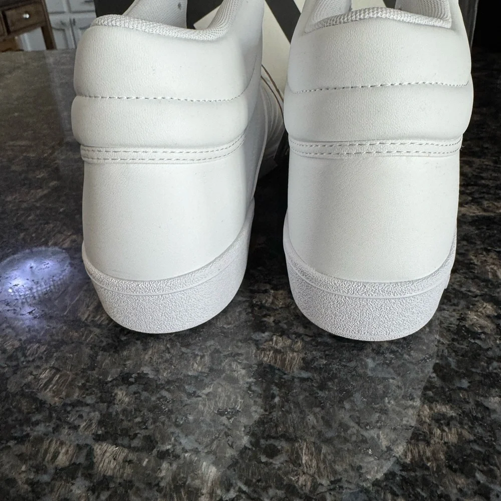 Sneakers adidas Hoops 4.0 Mid Sneaker Size 9 Men 10 Lady Shoes  White High‎ Top